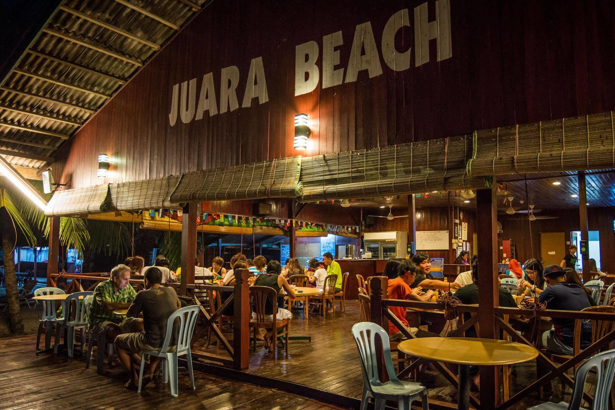 冠军海滩度假酒店 Kampong Juara 外观 照片